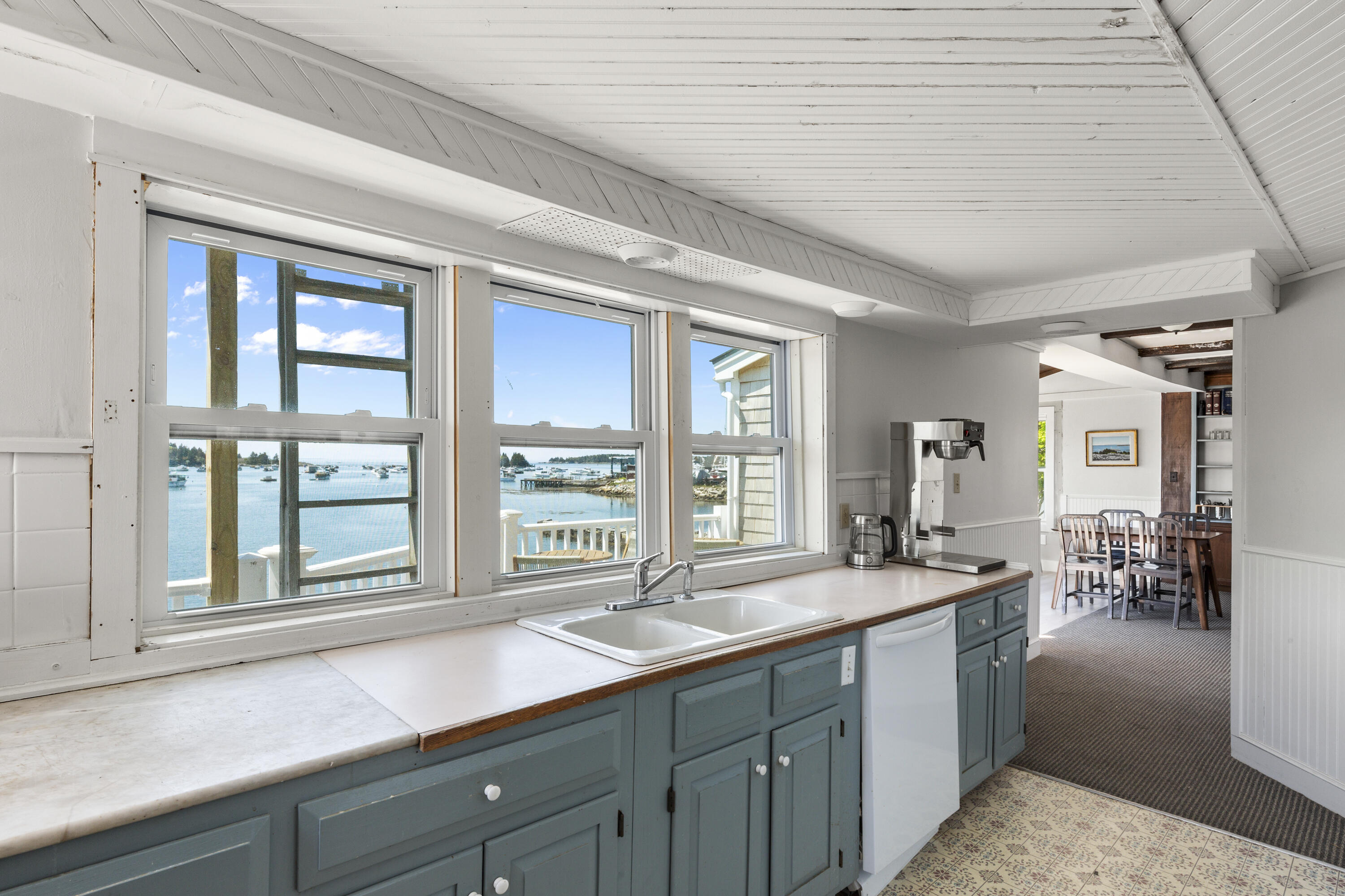 15 Main Street Vinalhaven, ME 04863 - Photo 9 of 42 11-TheTidewater-Vinalhaven-KS