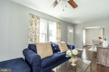 2700 East Joppa Road Baltimore, MD 21234 - Photo 11 of 52 living room