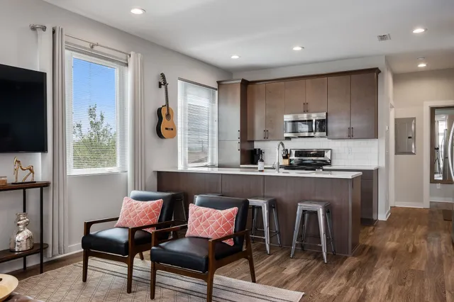 $389,900 | 1505 54th Avenue North, Unit 302, Nashville, TN 37209