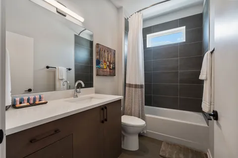 $389,900 | 1505 54th Avenue North, Unit 302, Nashville, TN 37209