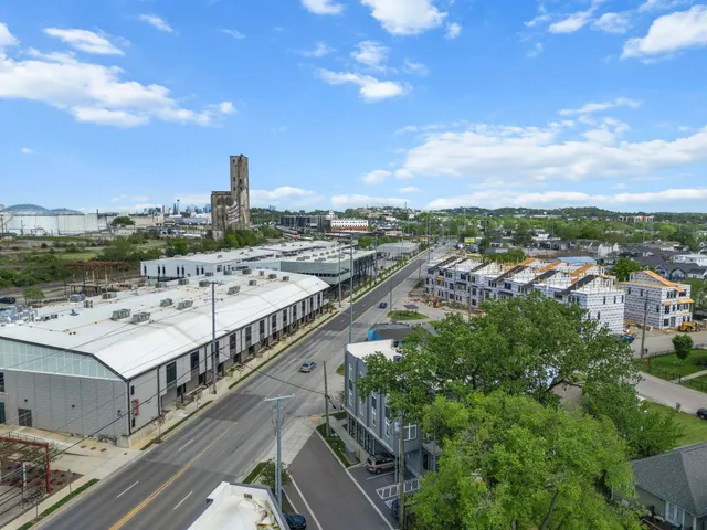 $389,900 | 1505 54th Avenue North, Unit 302, Nashville, TN 37209