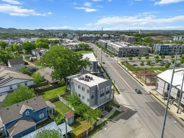 $389,900 | 1505 54th Avenue North, Unit 302, Nashville, TN 37209