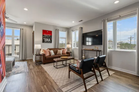 $389,900 | 1505 54th Avenue North, Unit 302, Nashville, TN 37209