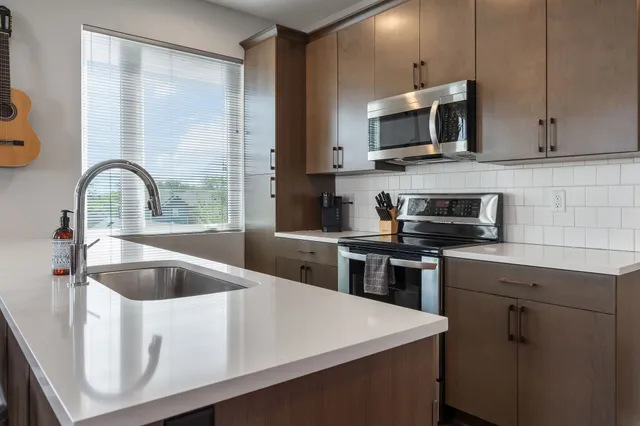 $389,900 | 1505 54th Avenue North, Unit 302, Nashville, TN 37209