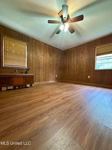 $174,900 | 172 Cherry Avenue, New Hebron, MS 39140