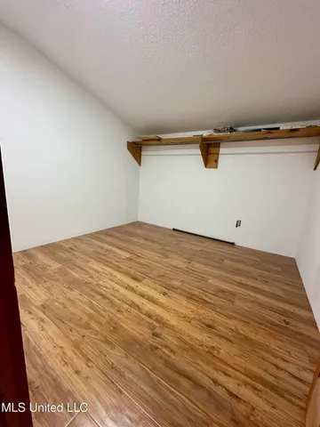 $174,900 | 172 Cherry Avenue, New Hebron, MS 39140