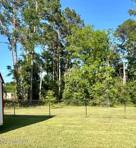 $174,900 | 172 Cherry Avenue, New Hebron, MS 39140