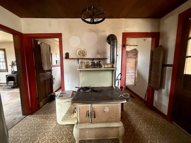 $154,900 | 21 Talmadge Road, Talmadge, ME 04492