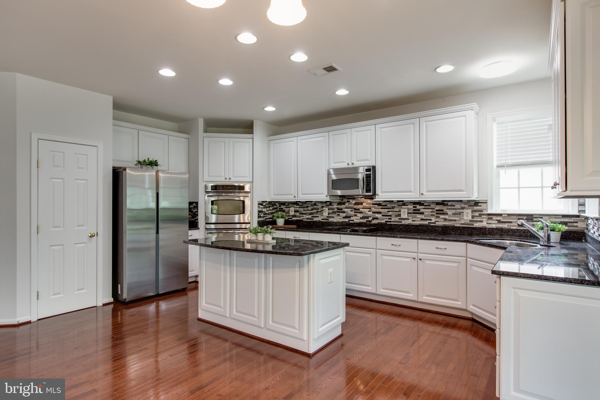 2016 Myrtlewood Road Baltimore, MD 21209 - Photo 17 of 67