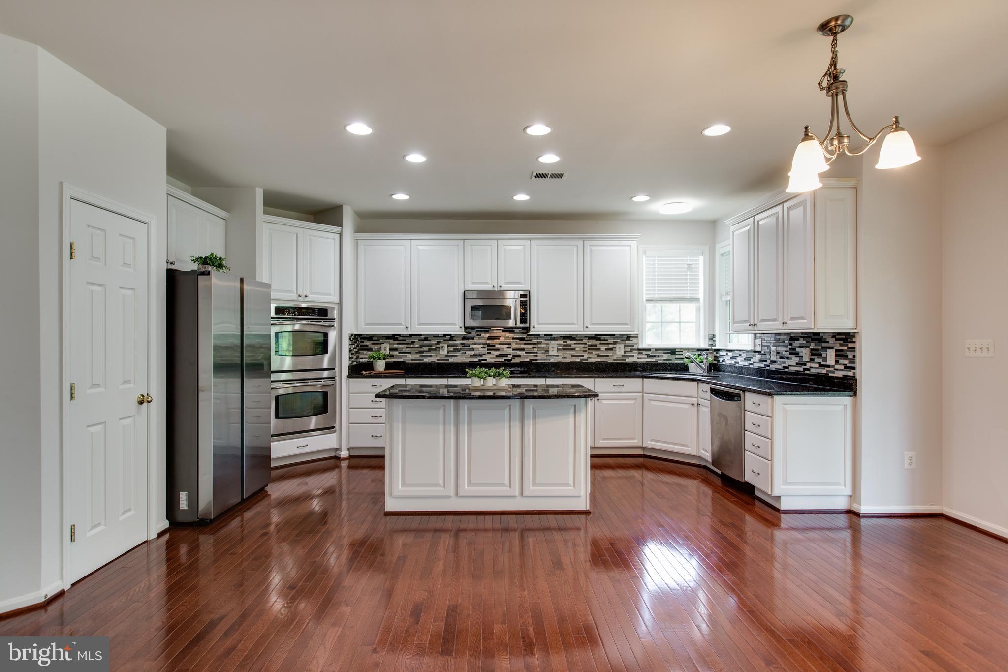 2016 Myrtlewood Road Baltimore, MD 21209 - Photo 18 of 67