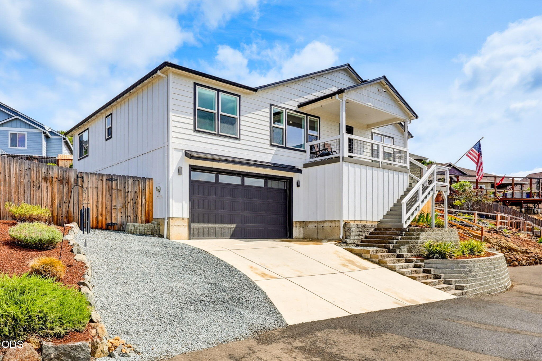 1031 Ruby Meadows Drive Eagle Point, OR 97524 - Photo 1 of 44