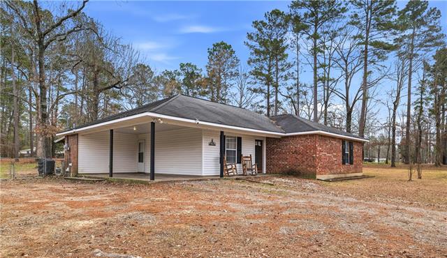 676 Hudson Creek Road Colfax, LA 71417 - Photo 2 of 31