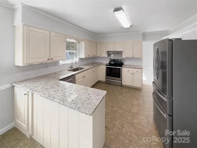 $381,000 | 3141 Gardner Park Drive, Gastonia, NC 28054