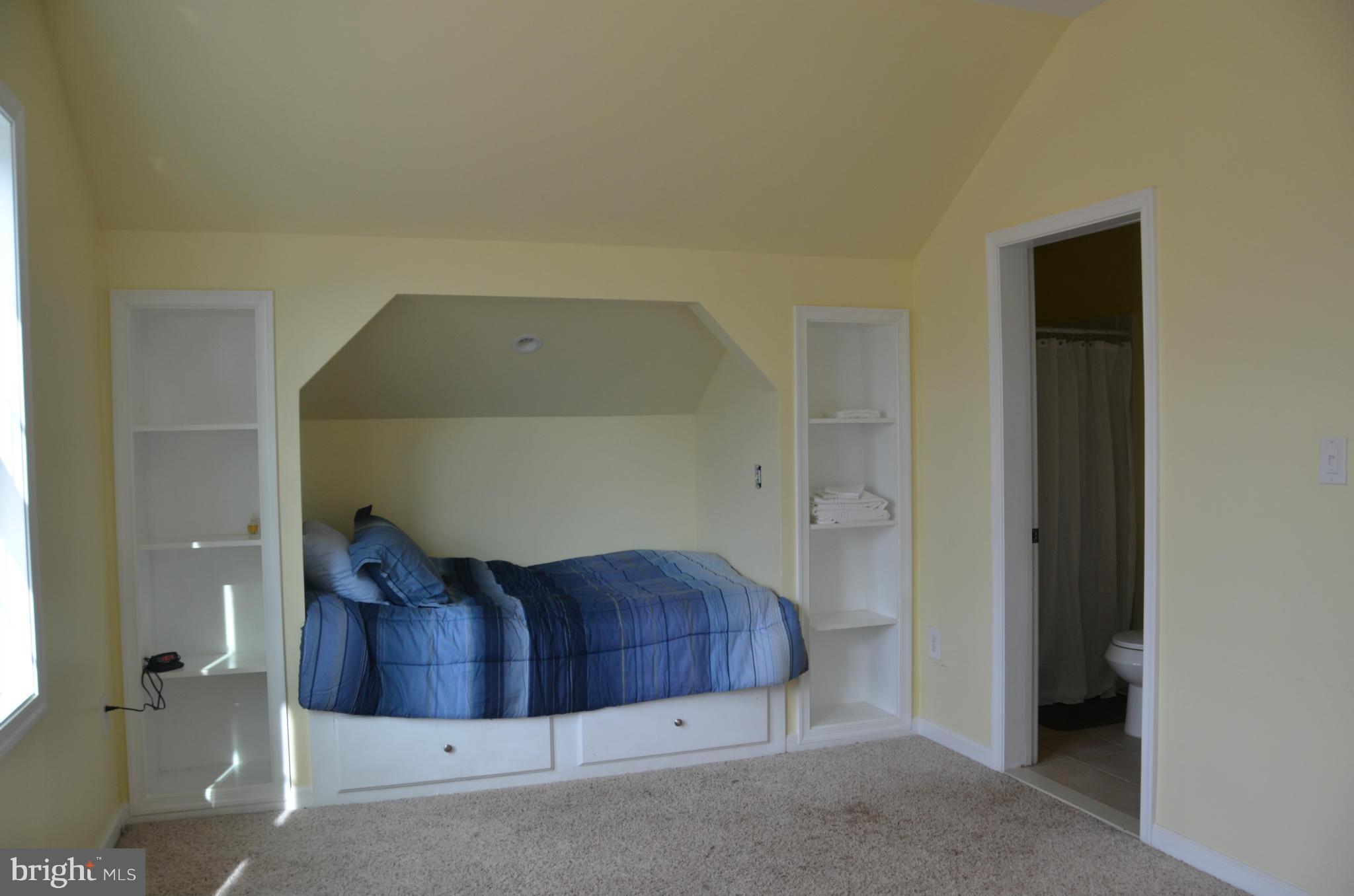 22322 Dragoon Road Lignum, VA 22726 - Photo 22 of 28 BEDROOM 4 WITH FULL BATH