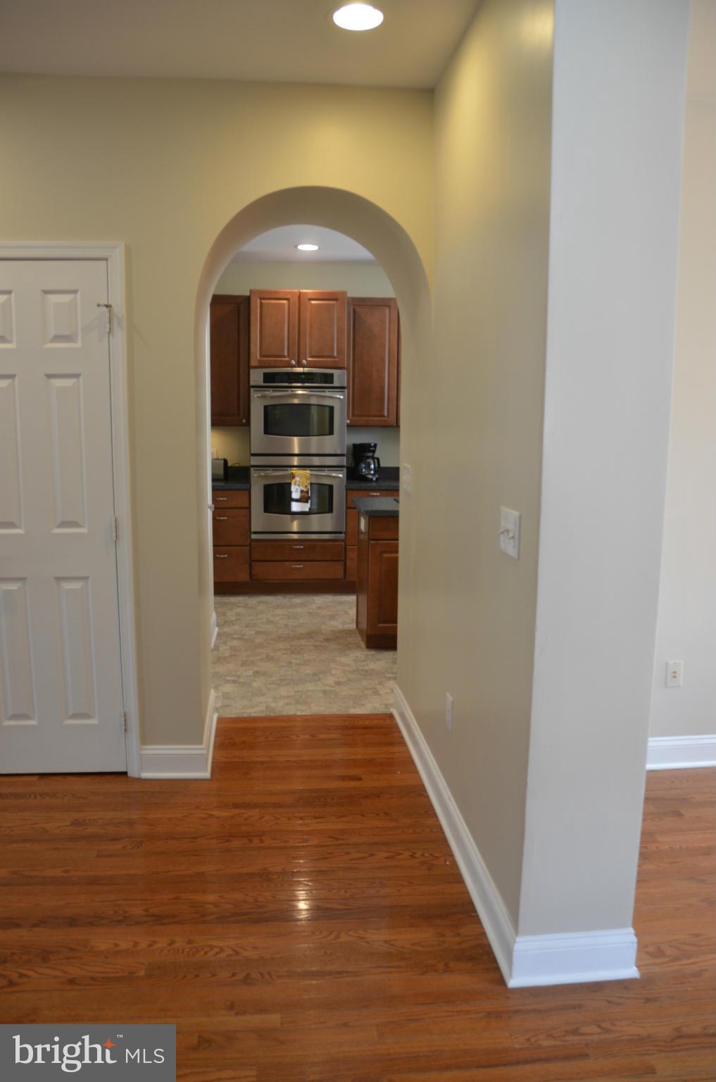 22322 Dragoon Road Lignum, VA 22726 - Photo 7 of 28 ARCHWAYS THROUGHOUT HOME