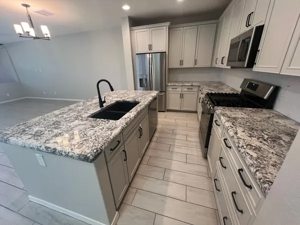 $2,600 | 4289 East Jones Street, Gilbert, AZ 85295