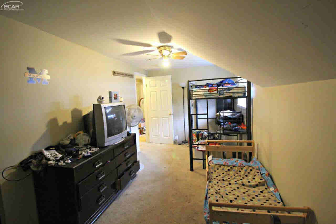 3994 Merwin Road Lapeer, MI 48446 - Photo 8 of 14 20454447-7.JPG
