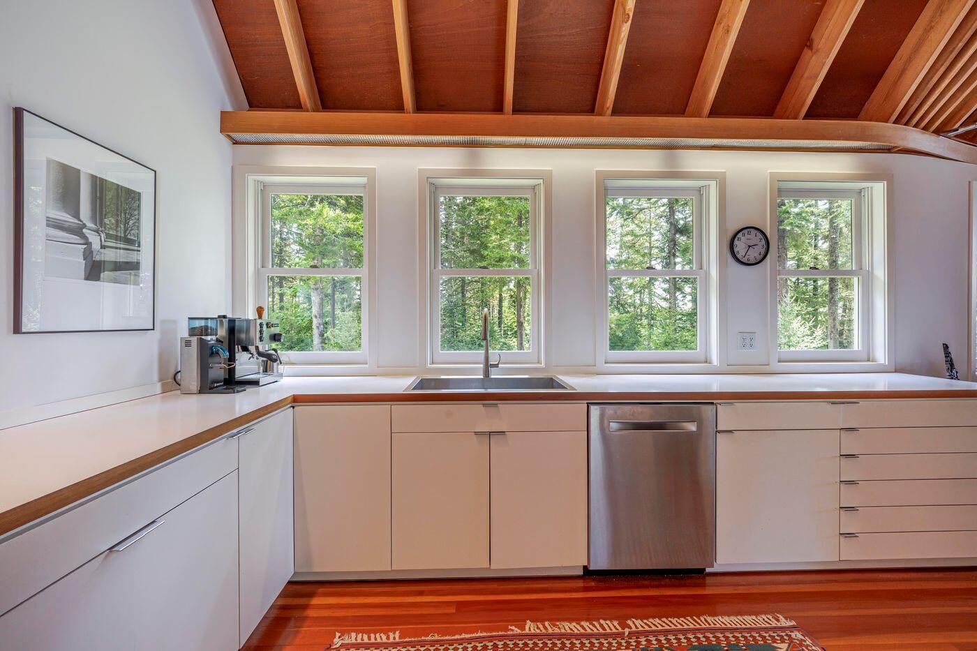 12 Harbor Road Brooksville, ME 04617 - Photo 15 of 49 W16-ME2716-ME2659-15N- DTP