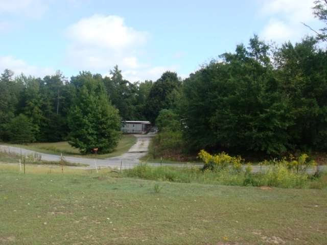 804 Elizabeth St Extension Honea Path, SC 29654 - Photo 3 of 8