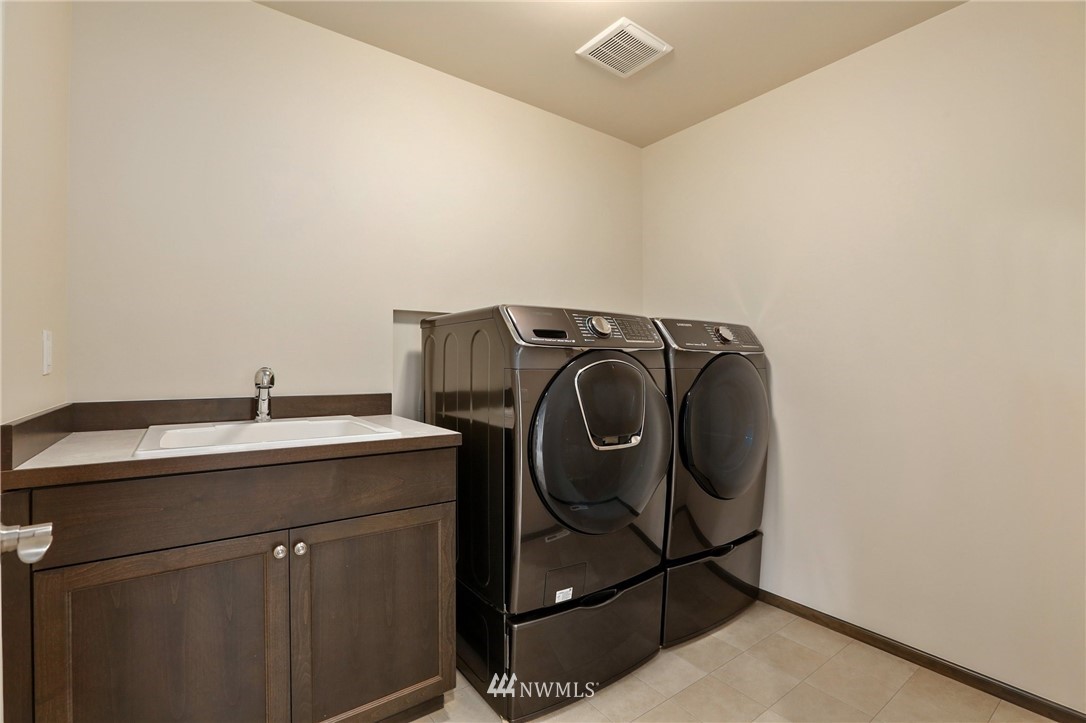 20217 85th Place Northeast Bothell, WA 98011 - Photo 27 of 39