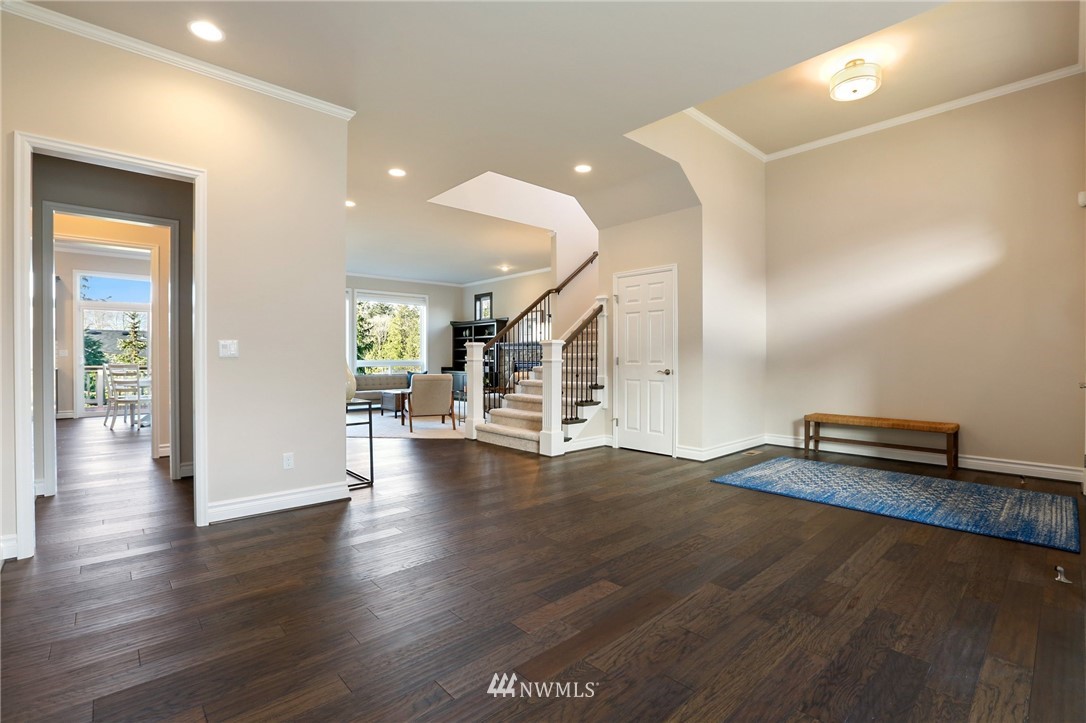 20217 85th Place Northeast Bothell, WA 98011 - Photo 5 of 39