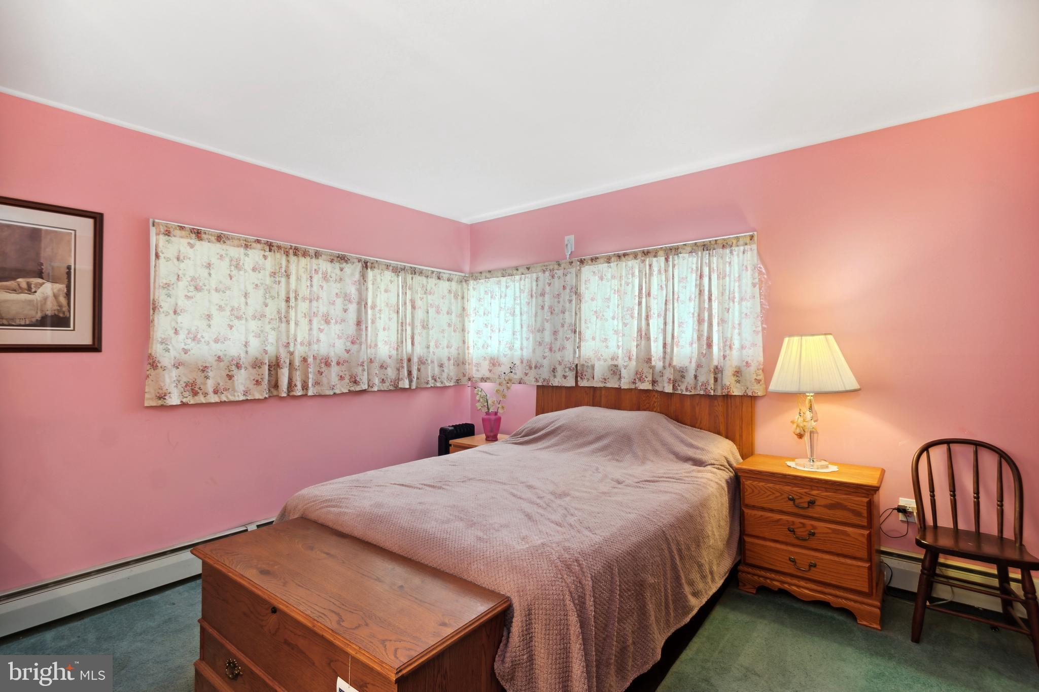 54 Lakeside Drive Levittown, PA 19054 - Photo 15 of 29 1st Bedroom