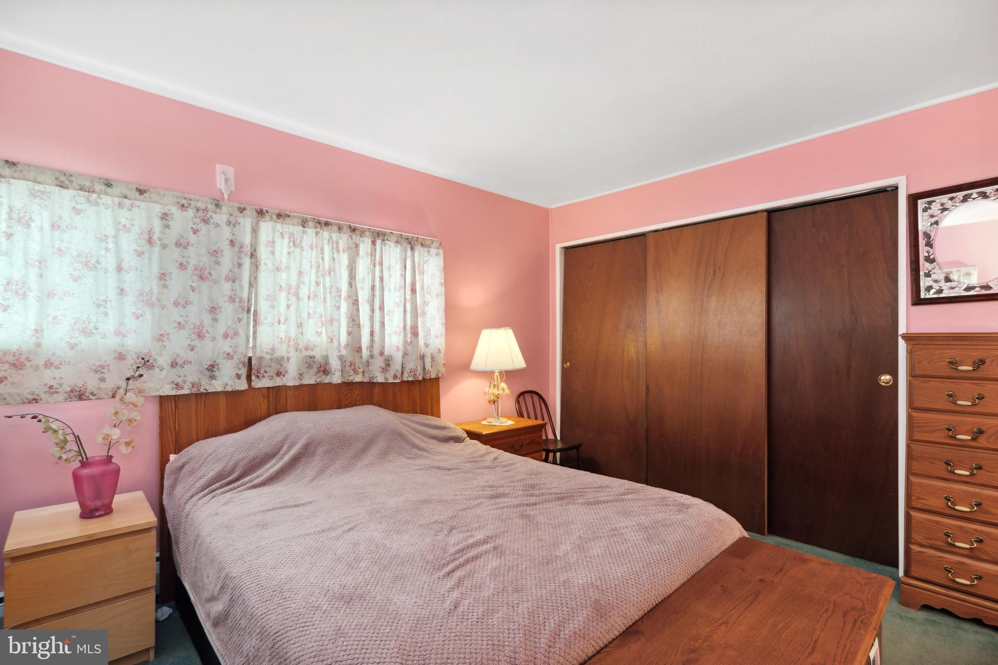 54 Lakeside Drive Levittown, PA 19054 - Photo 16 of 29 1st Bedroom