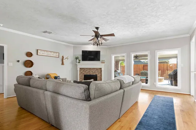 $489,900 | 4311 Green Tree Court, Pasadena, TX 77505