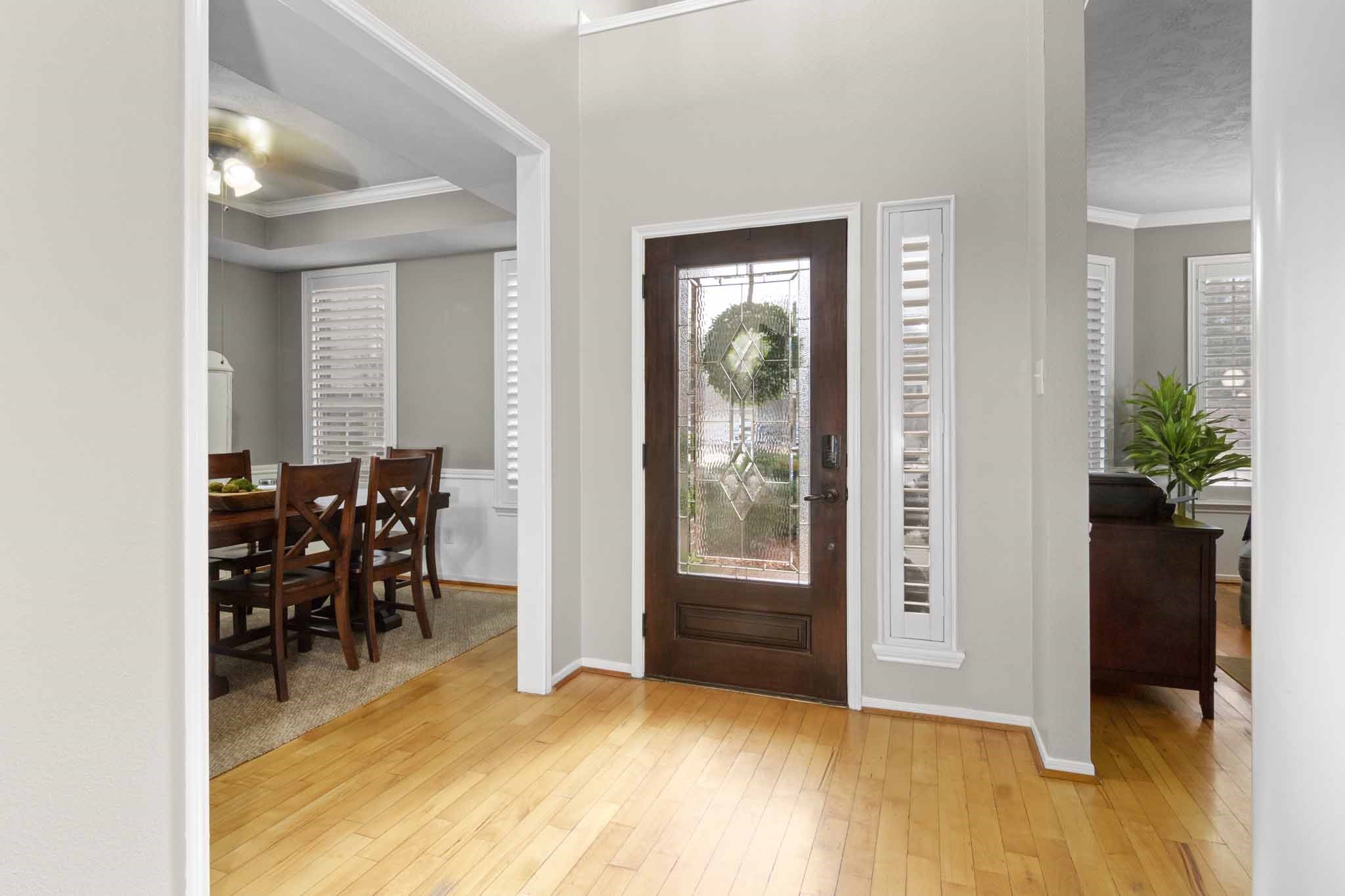 4311 Green Tree Court Pasadena, TX 77505 - Photo 9 of 49 Beautiful entry.