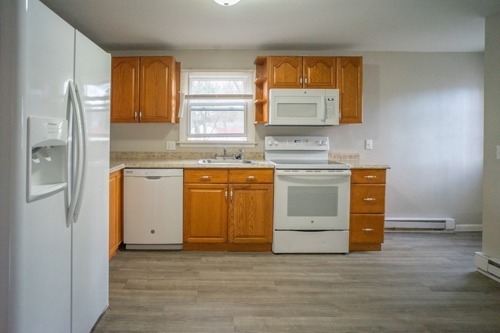 16 Partridge Drive Springfield, MA 01119 - Photo 8 of 27