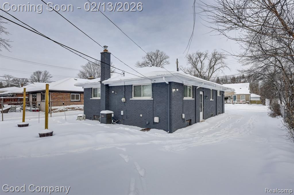 2863 Columbia Road Berkley, MI 48072 - Photo 30 of 34