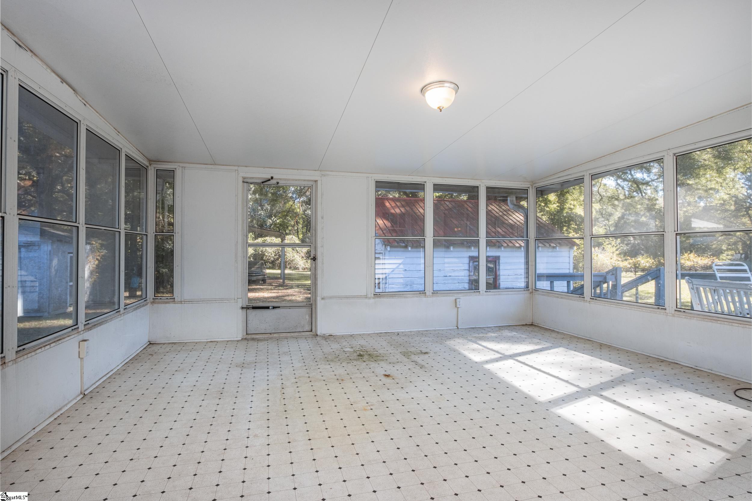 506 Musgrove Street Clinton, SC 29325 - Photo 17 of 35 Gallery Image 17