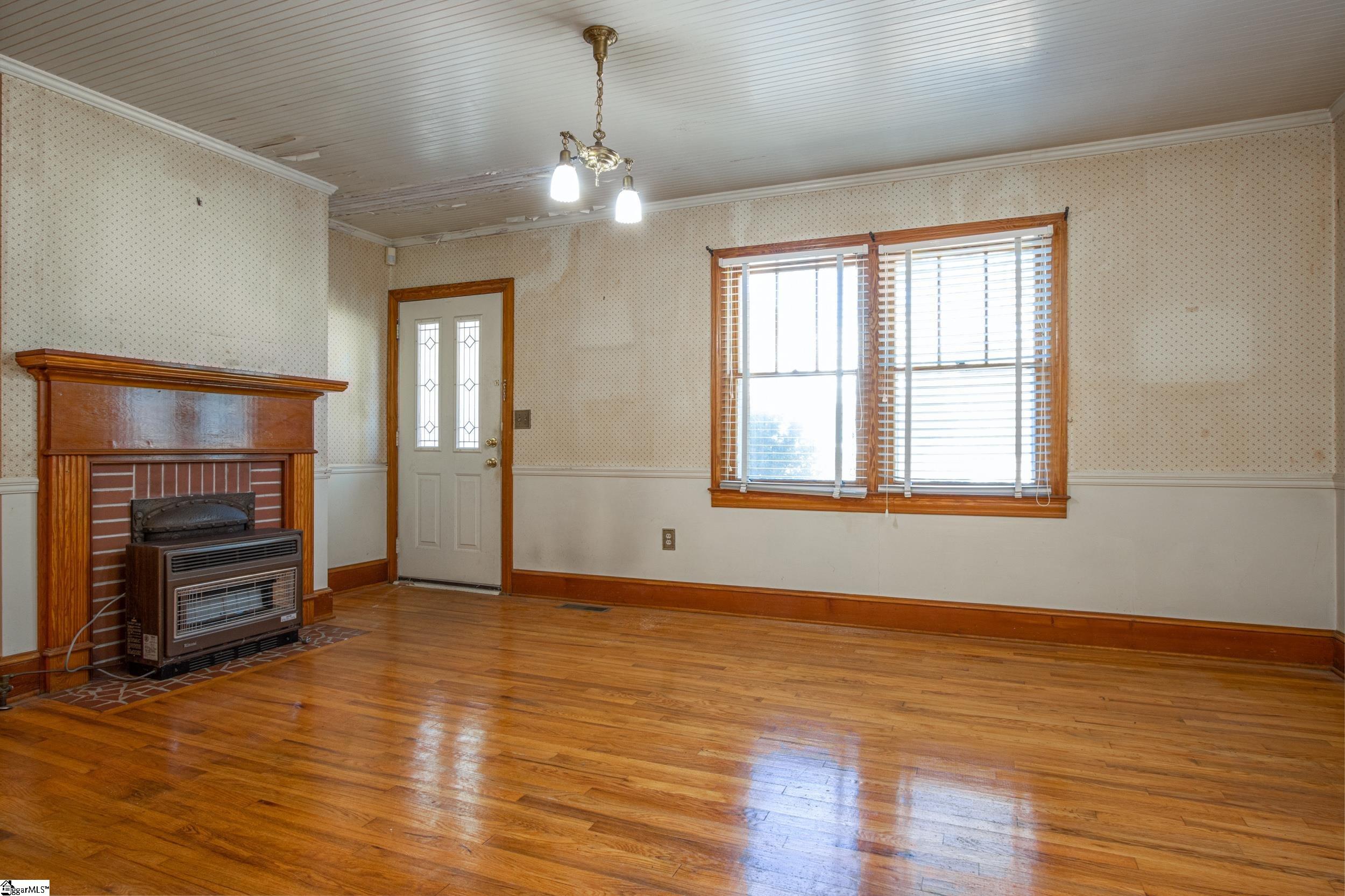 506 Musgrove Street Clinton, SC 29325 - Photo 6 of 35 Gallery Image 6