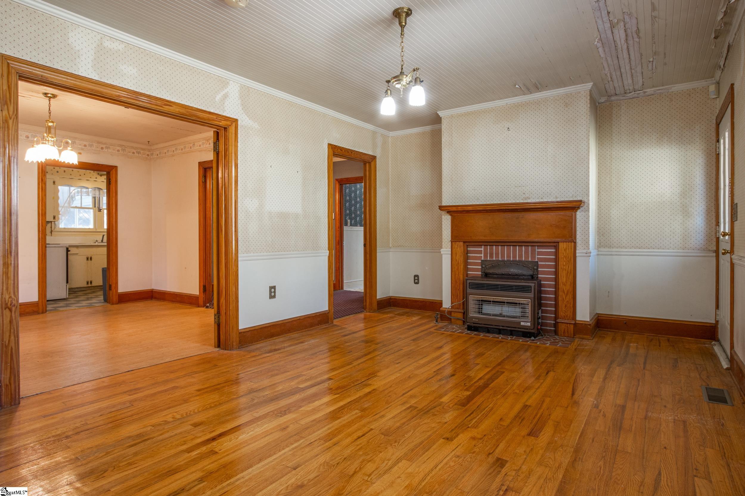 506 Musgrove Street Clinton, SC 29325 - Photo 7 of 35 Gallery Image 7