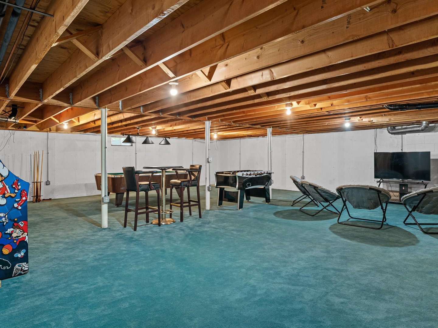 W6336 Circle Drive Crivitz, WI 54114 - Photo 28 of 52 a view of a room with chairs