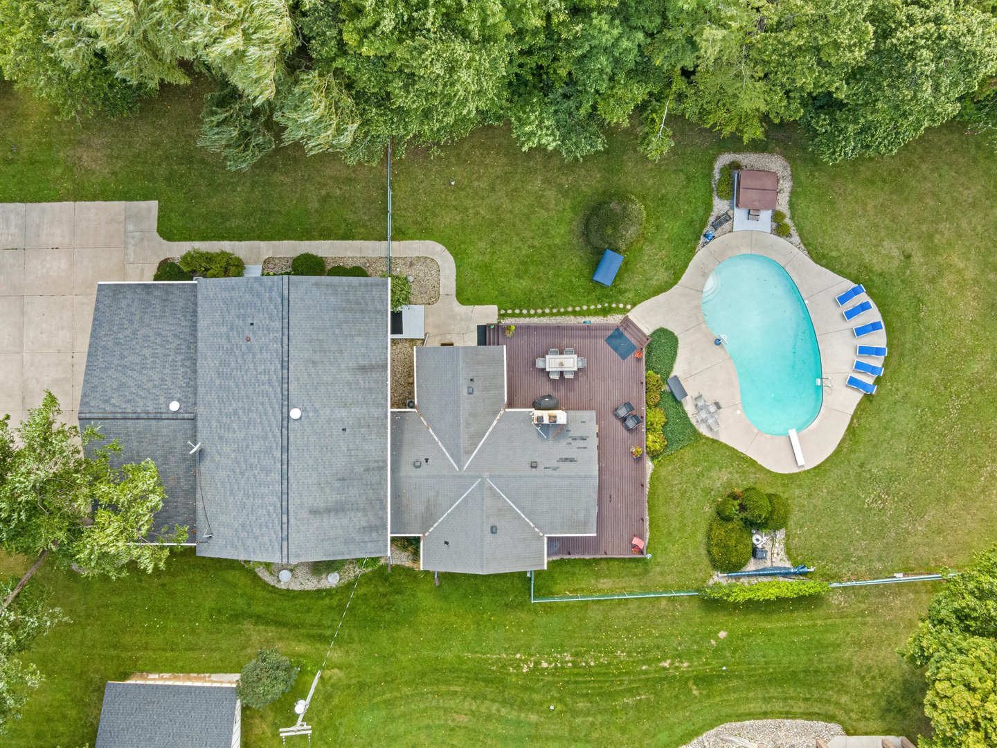 W6336 Circle Drive Crivitz, WI 54114 - Photo 38 of 52 an aerial view of a house