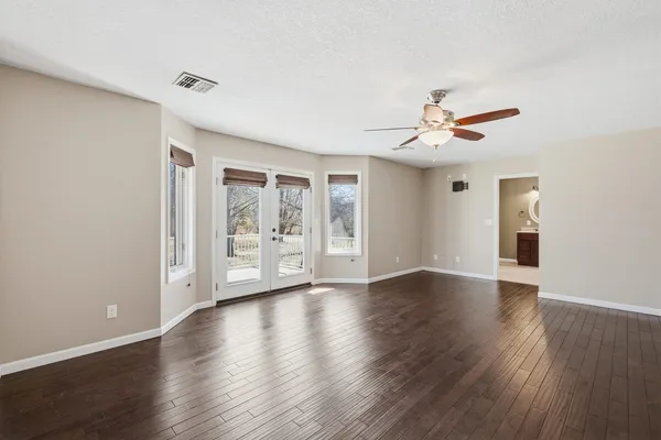 $529,900 | 25 Timber Ridge Drive, Coal Valley, IL 61240