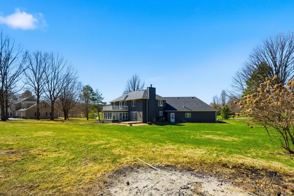 $529,900 | 25 Timber Ridge Drive, Coal Valley, IL 61240