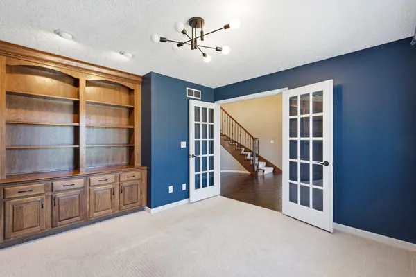 $529,900 | 25 Timber Ridge Drive, Coal Valley, IL 61240