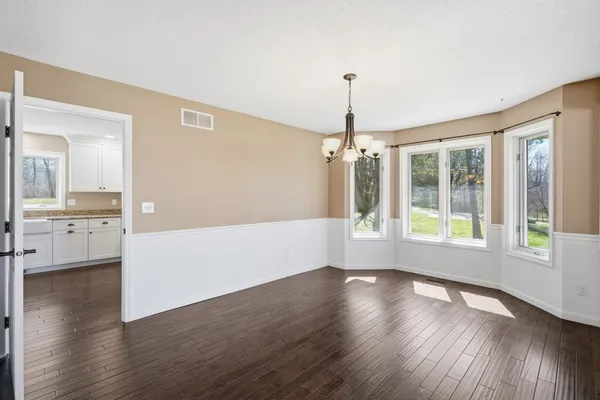 $529,900 | 25 Timber Ridge Drive, Coal Valley, IL 61240