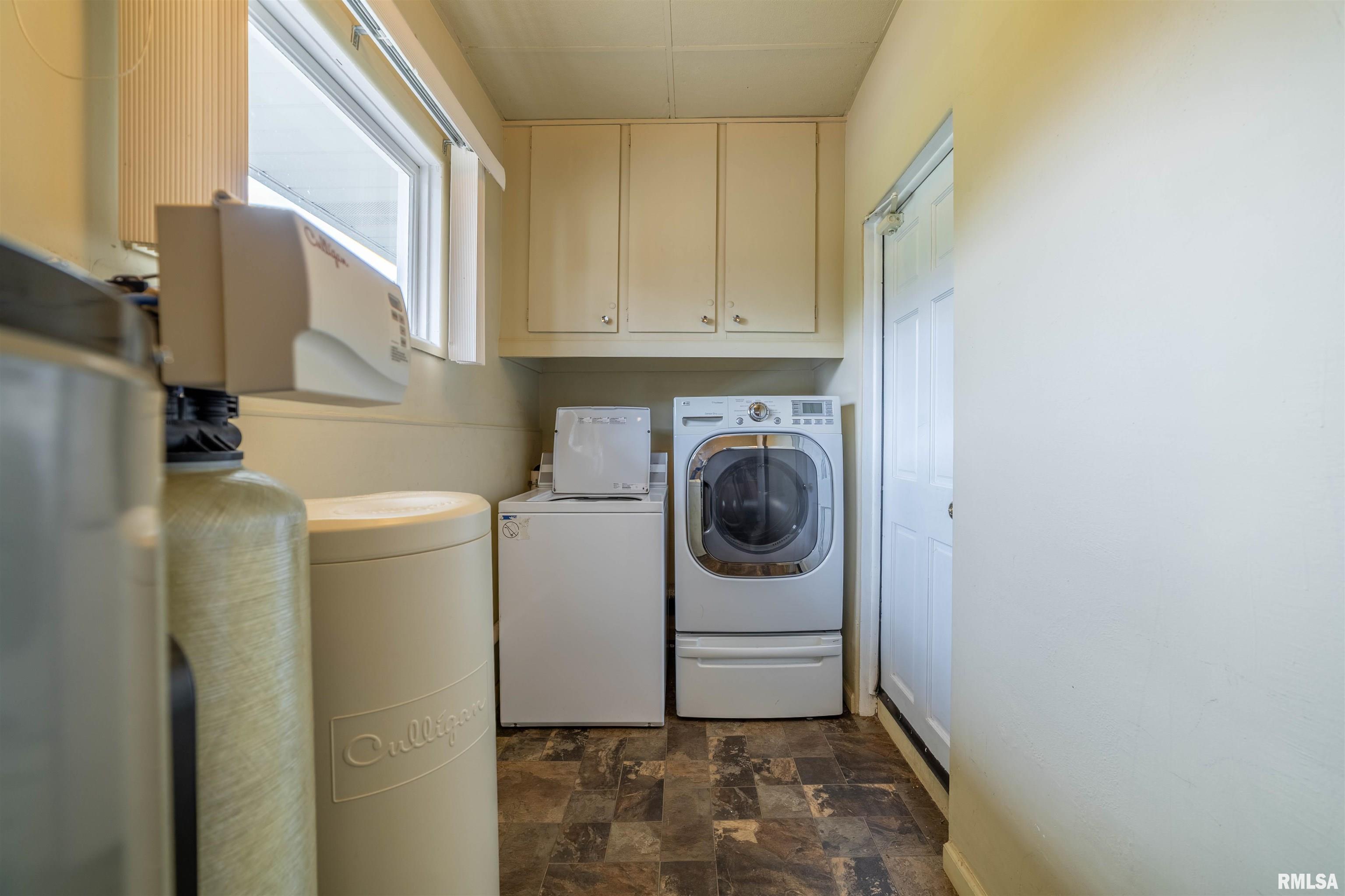 825 South 24th Street Quincy, IL 62301 - Photo 13 of 34