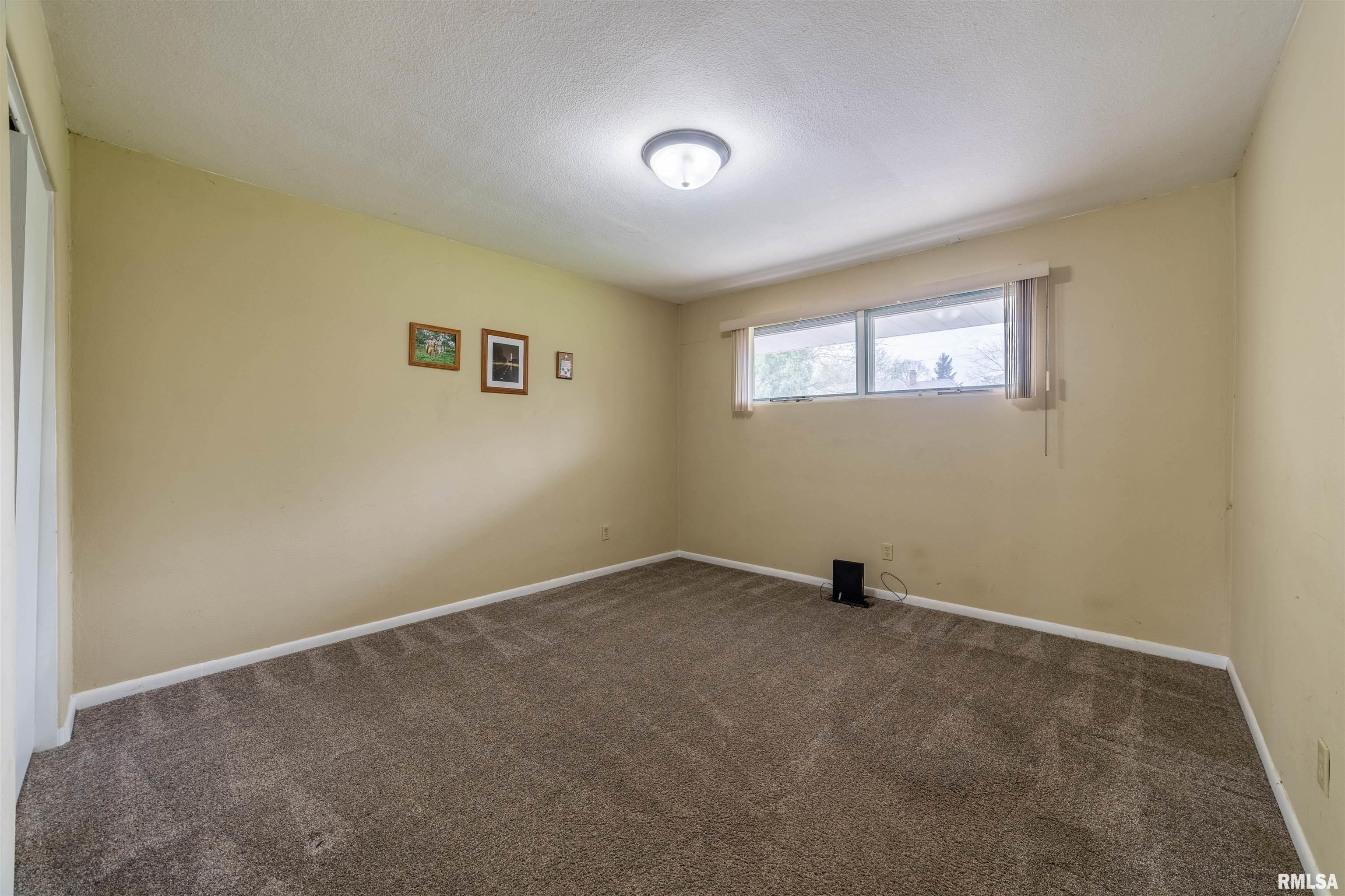 825 South 24th Street Quincy, IL 62301 - Photo 14 of 34