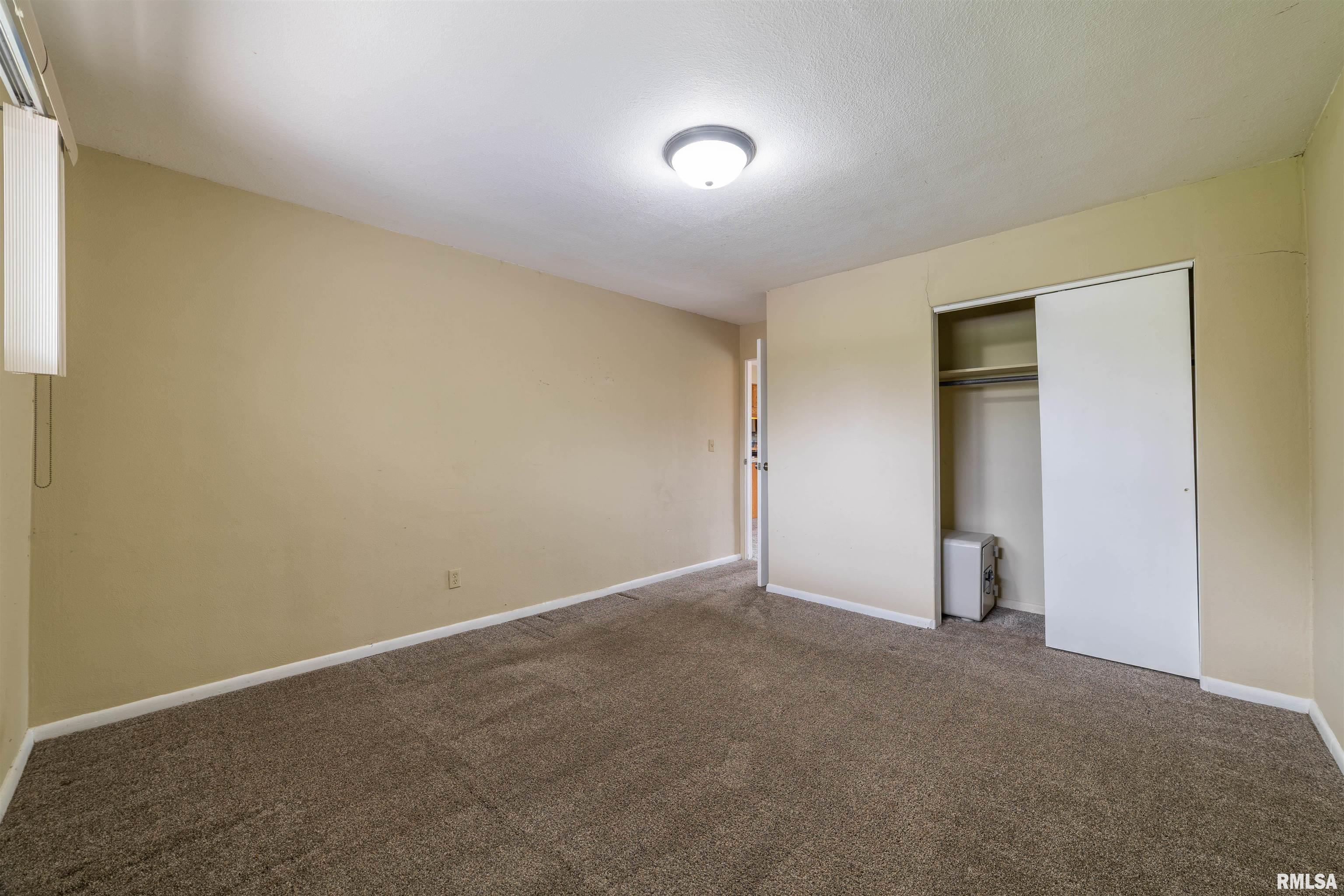 825 South 24th Street Quincy, IL 62301 - Photo 15 of 34