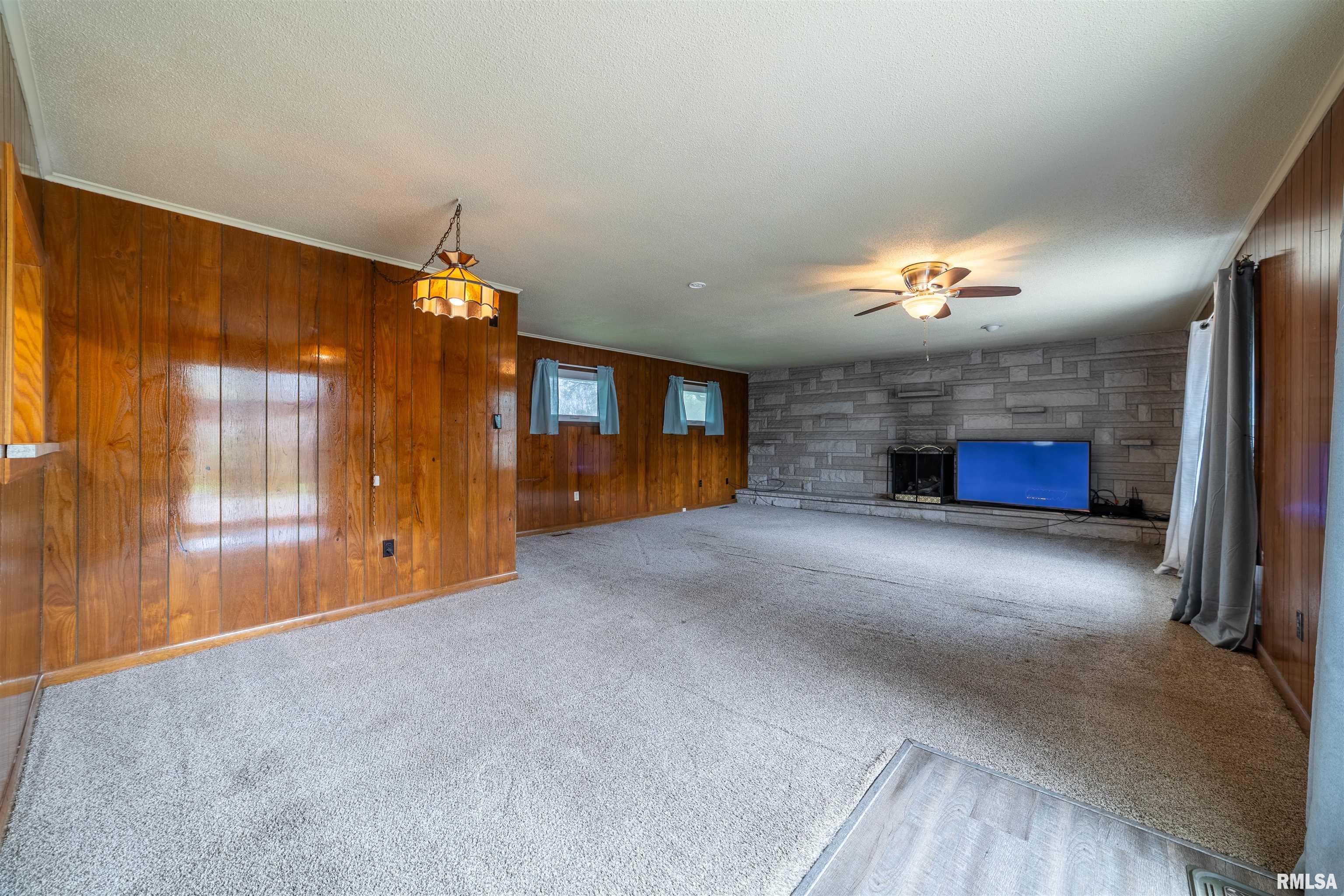 825 South 24th Street Quincy, IL 62301 - Photo 16 of 34