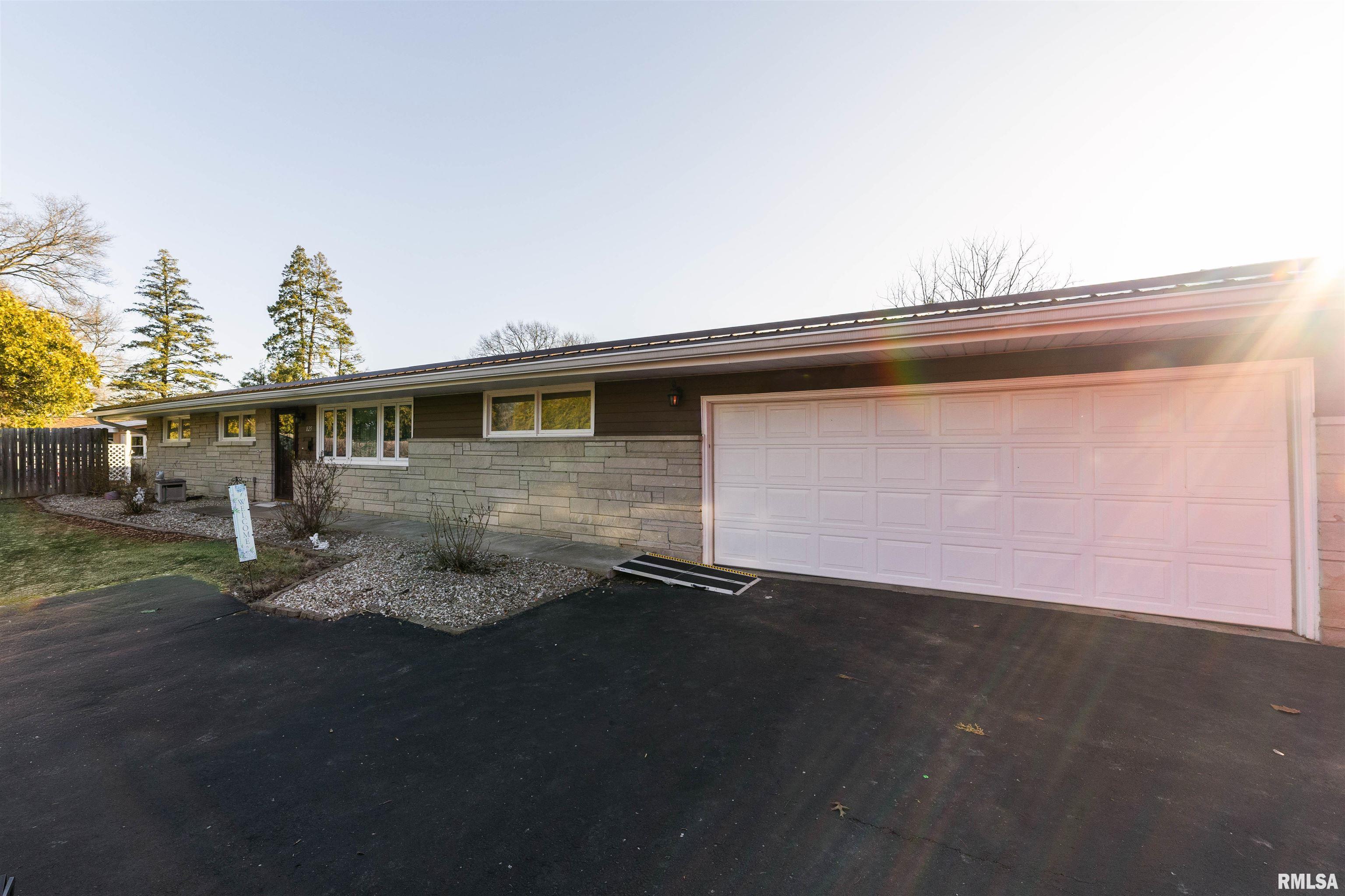 825 South 24th Street Quincy, IL 62301 - Photo 2 of 16