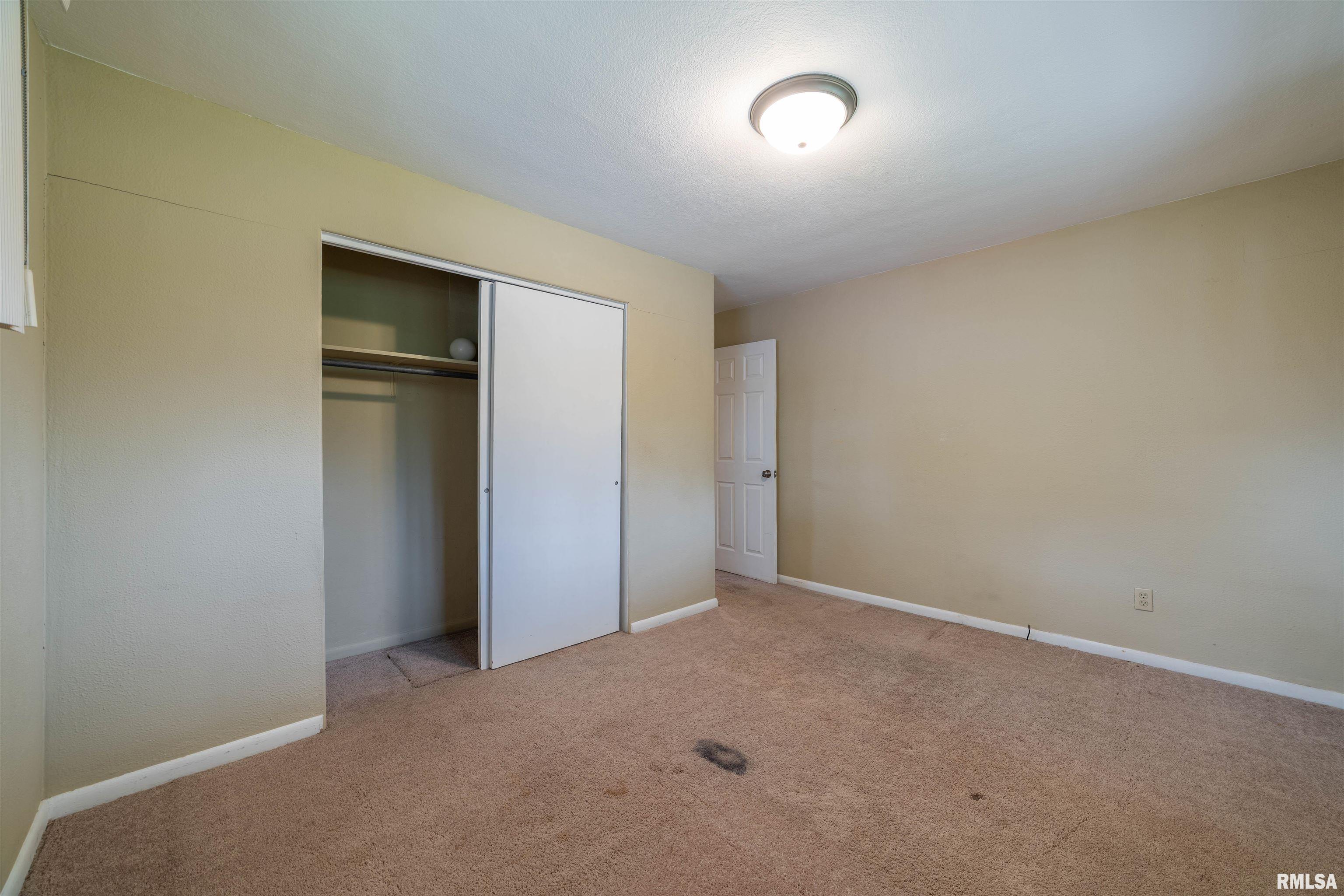 825 South 24th Street Quincy, IL 62301 - Photo 22 of 34