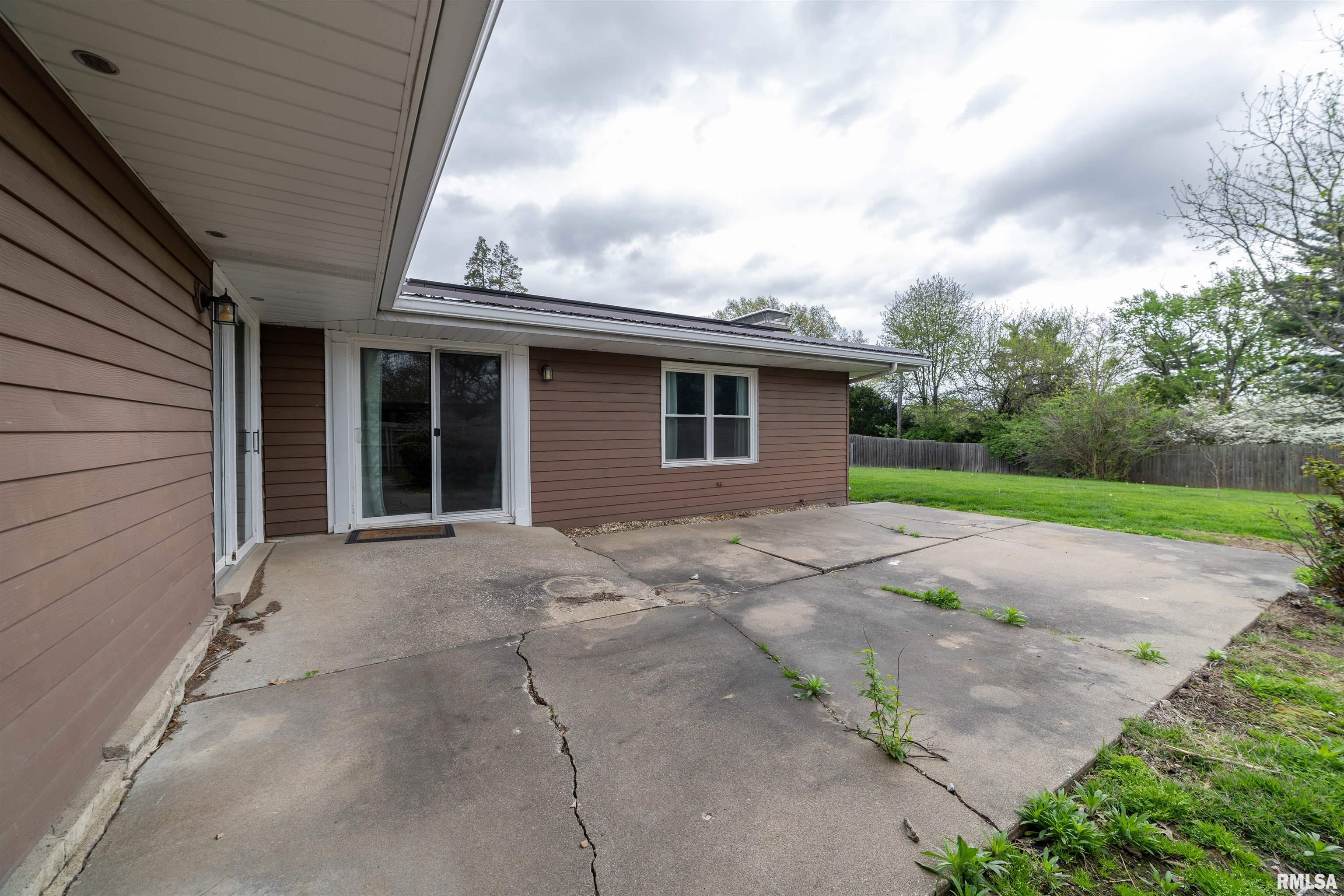 825 South 24th Street Quincy, IL 62301 - Photo 29 of 34