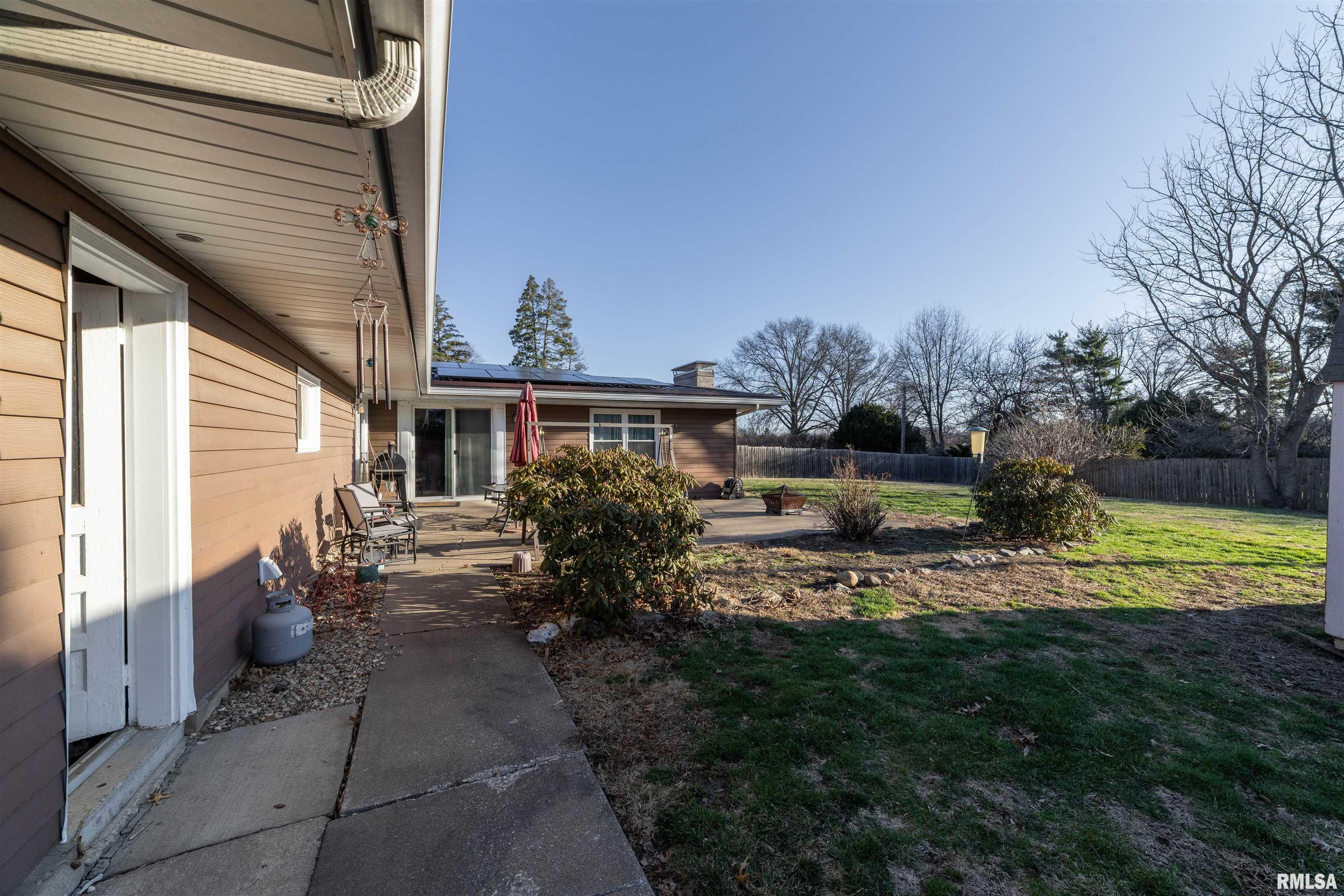 825 South 24th Street Quincy, IL 62301 - Photo 3 of 16