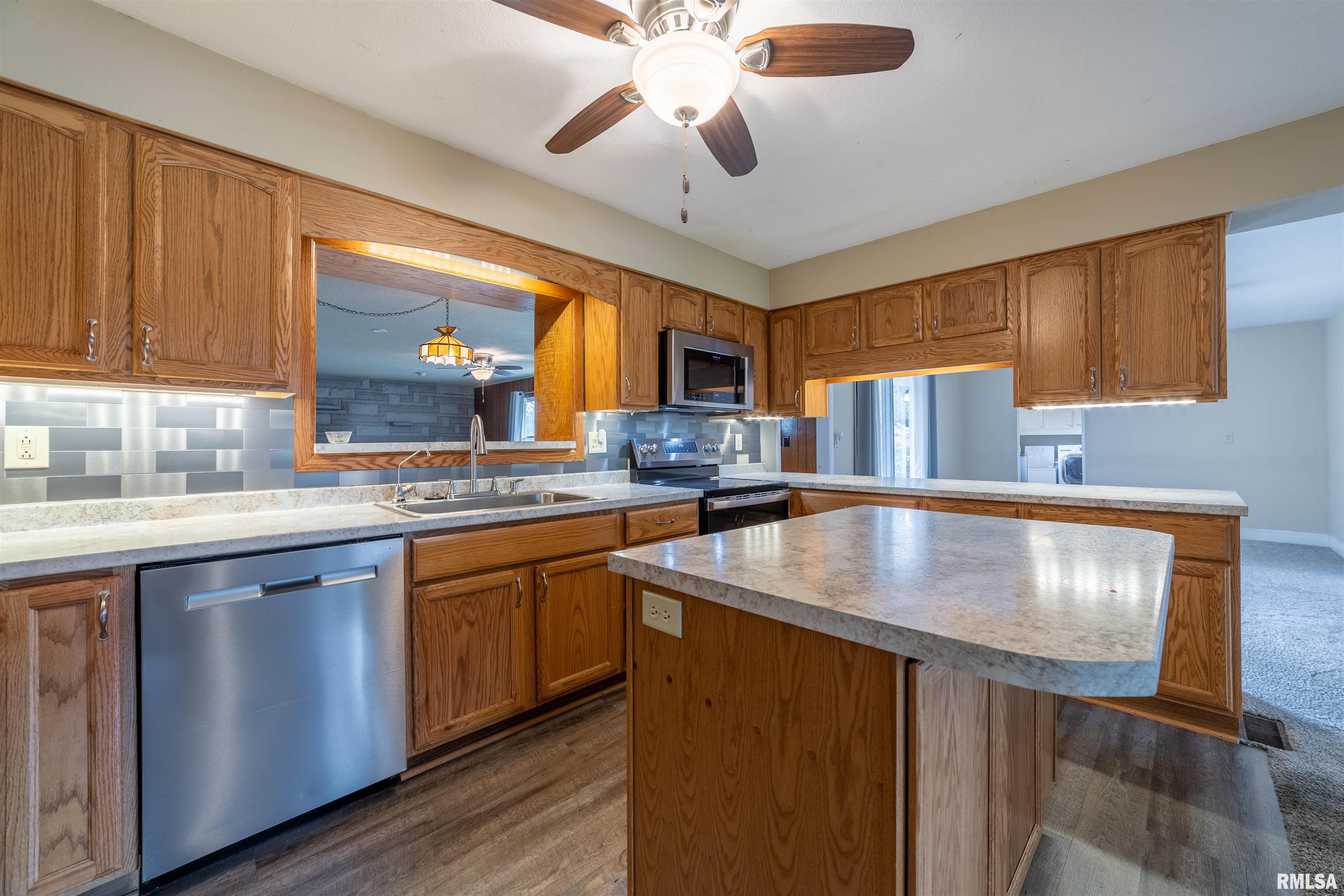 825 South 24th Street Quincy, IL 62301 - Photo 7 of 34