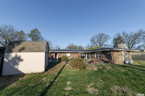 $290,000 | 825 South 24th Street, Quincy, IL 62301